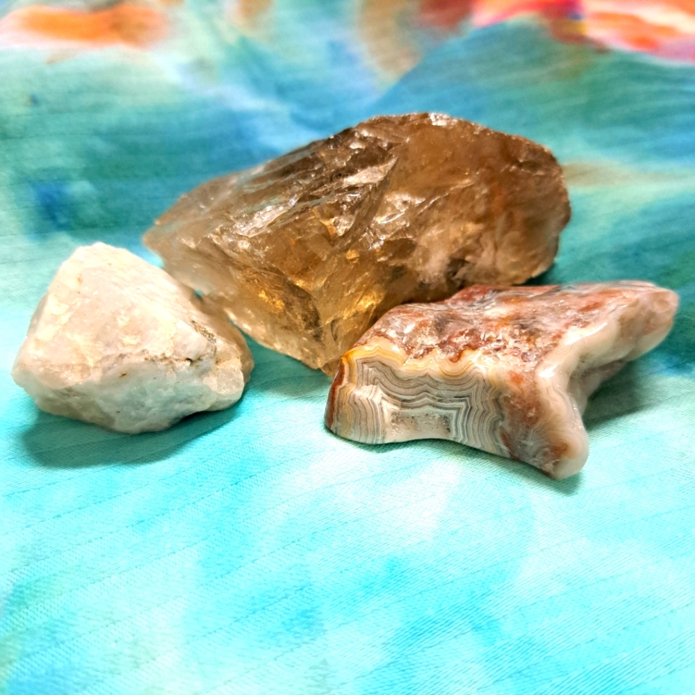 Gemstone Bundle: Quartz, Agate, Feldspar
